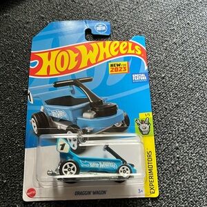 Hotwheels Draggin Wagon Blue